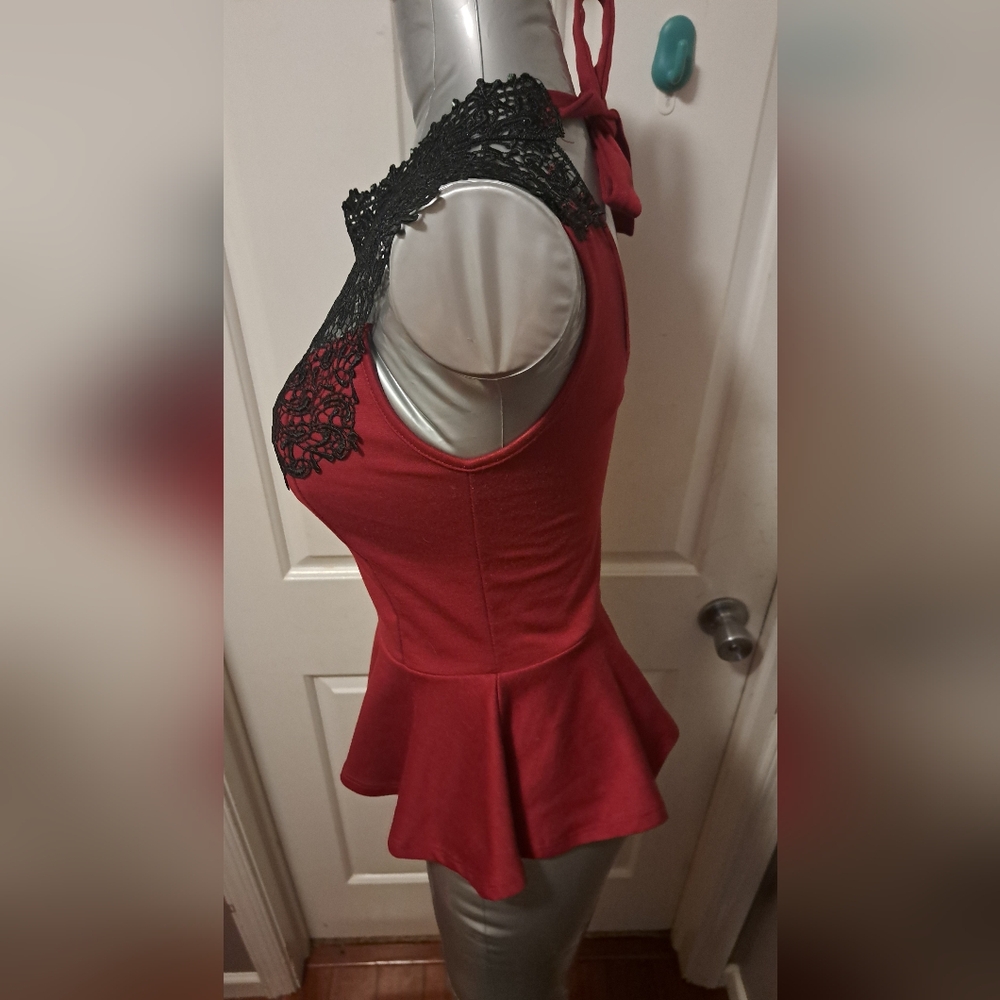 Charlotte Russe Blood Red & Black Lace Top Sz S - Picture 5 of 11